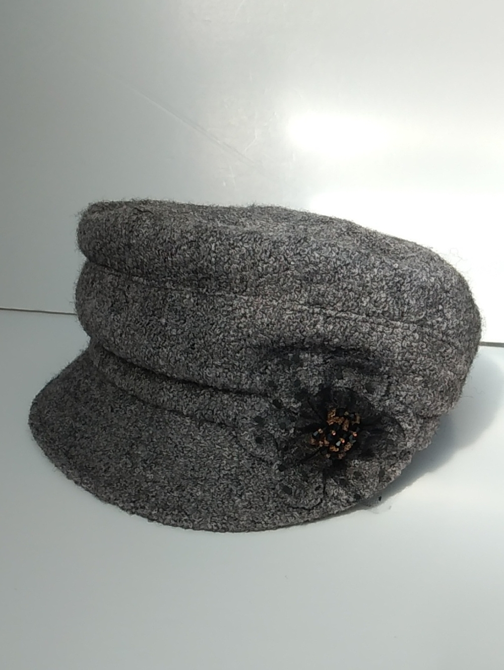 Source Unknown Gray Bouclé Newsboy Cap with Floral Accent